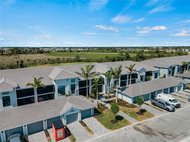 Building Photo - 12550 Galapagos Ct