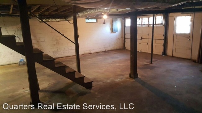 Building Photo - 3 br, 2 bath House - 3565 Clemmons Rd.