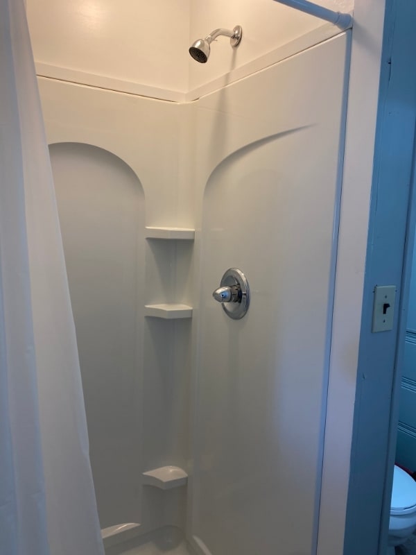 Foto del edificio - 8036 Lake Shore Dr