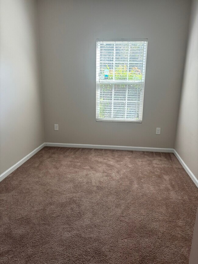 Building Photo - 57 Honey Brook Ct