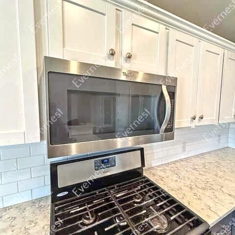 Foto del edificio - 1208 Willowbrook Dr