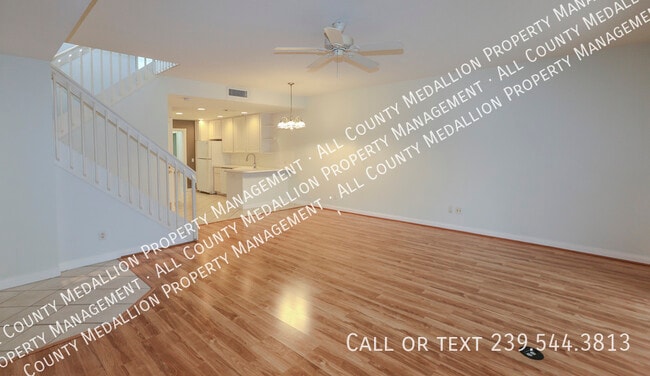 Building Photo - 5823 Cove Cir