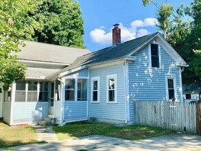 Building Photo - 39 Old Boston Rd