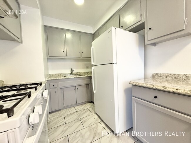 Building Photo - 5309 Agnes Ave
