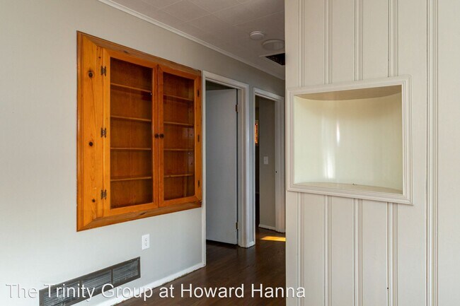Foto del edificio - 3 br, 1 bath House - 4498 E Livingston Avenue
