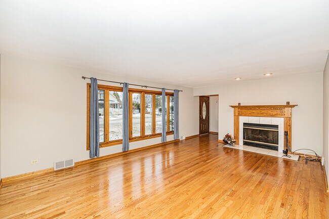 Foto del edificio - 318 N Walnut St