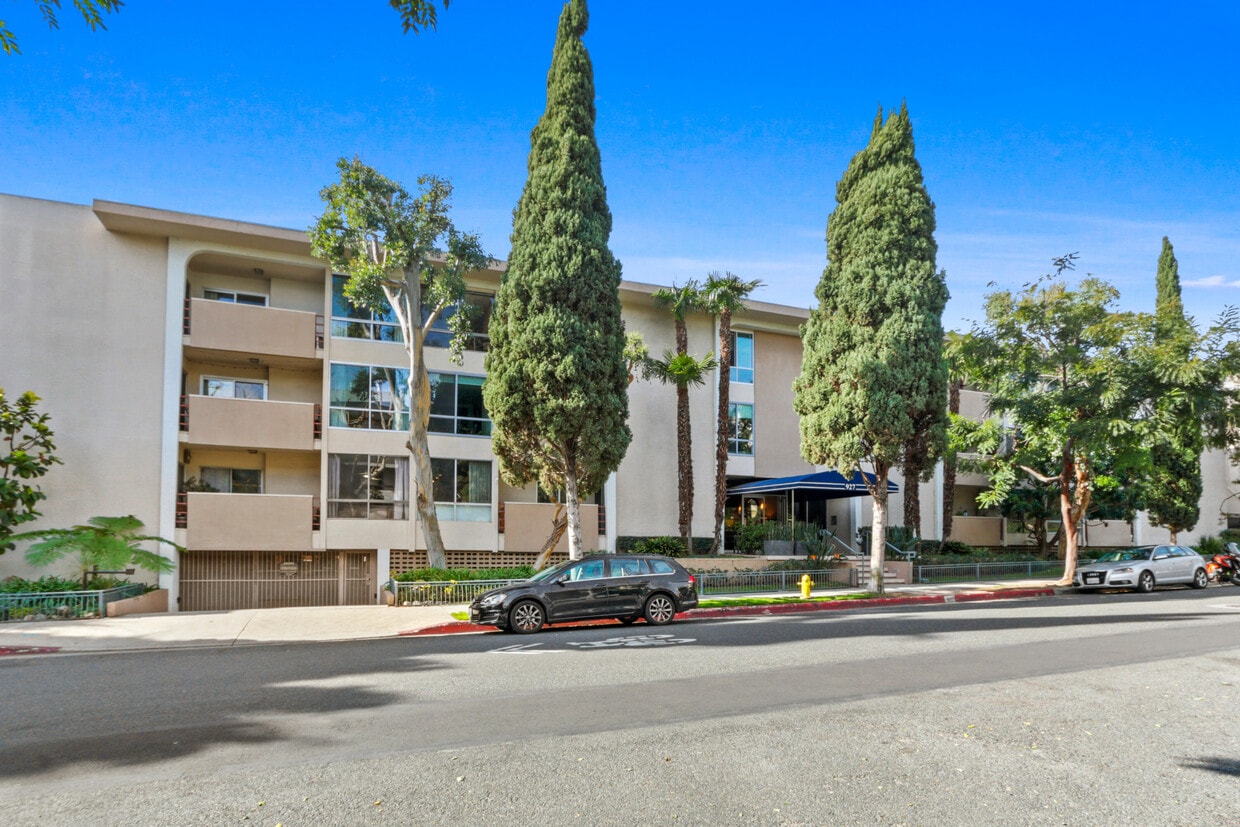 927 Kings Rd Unit 307, West Hollywood, CA 90069 Condo for Rent in