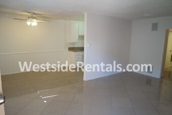 Foto principal - 8362 Amigo Ave