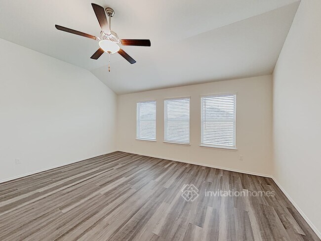 Building Photo - 14464 Artisan Dr