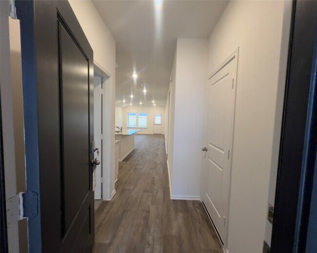 Building Photo - 3822 Zoeys Wy