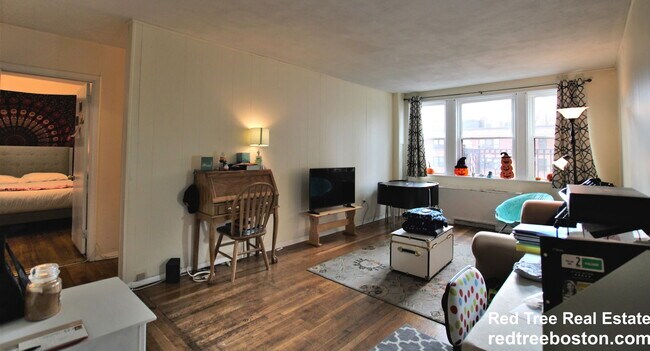 Foto del edificio - 1999 Commonwealth Ave