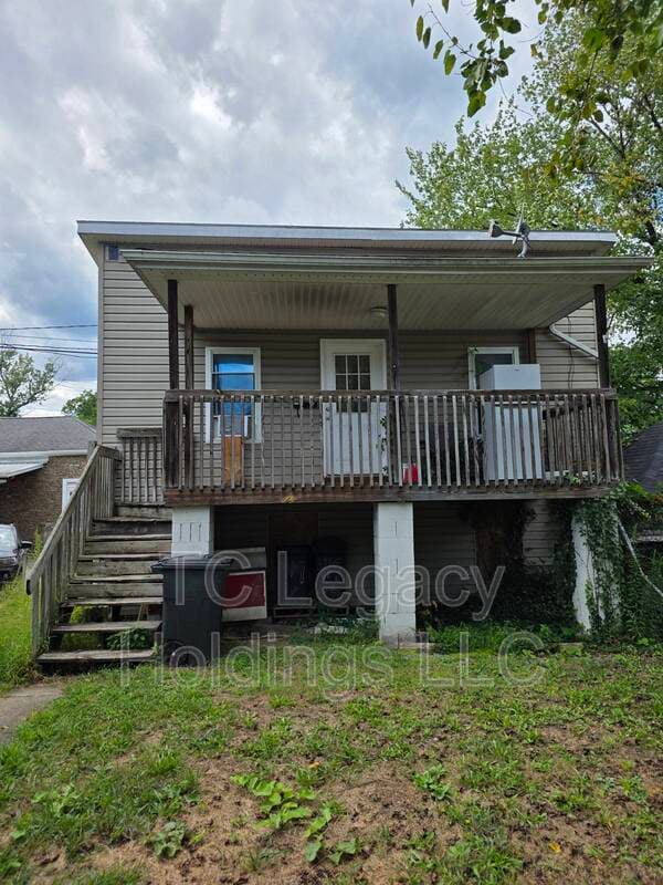 Building Photo - 419 Walnut Ave