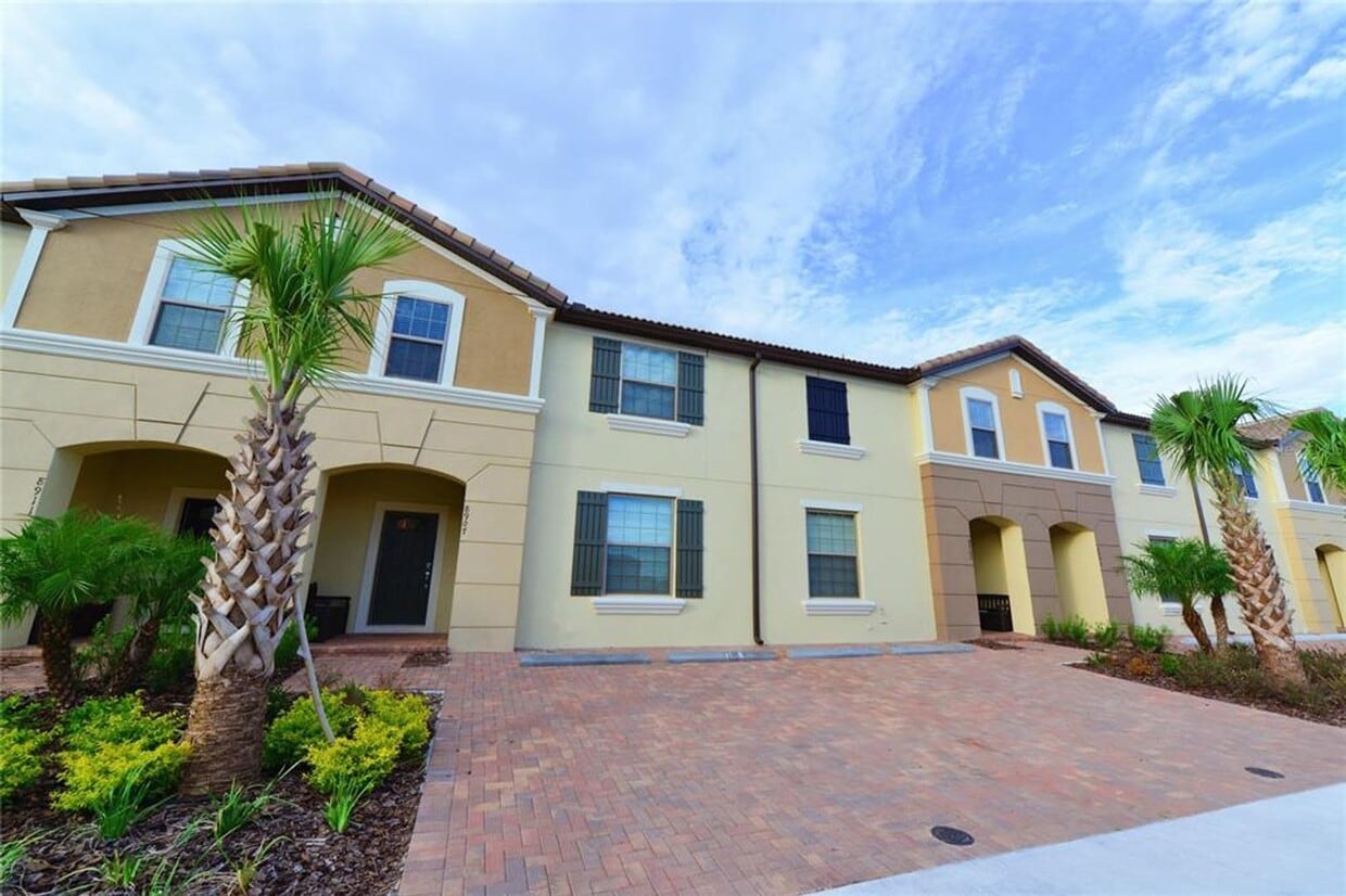 Resort Style Living - Windsor @ Westside - Resort Style Living - Windsor @ Westside