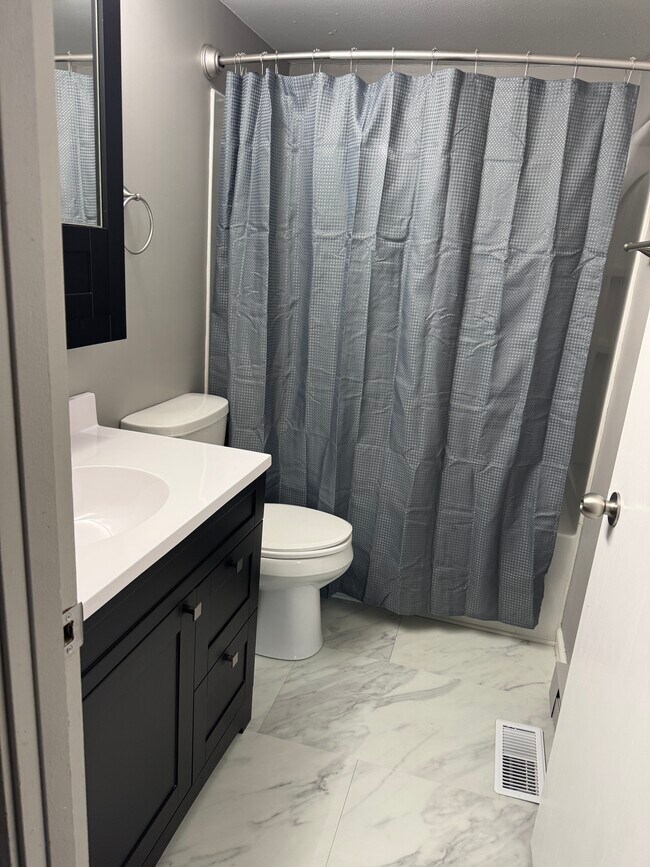 Foto del edificio - 502 E Emmons St