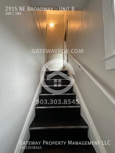 Foto del edificio - 2915 NE Broadway. Unit B