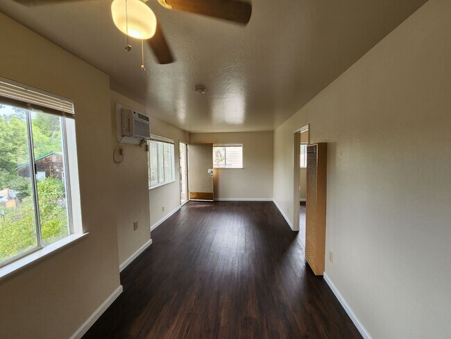 Foto del edificio - Racetrack 2