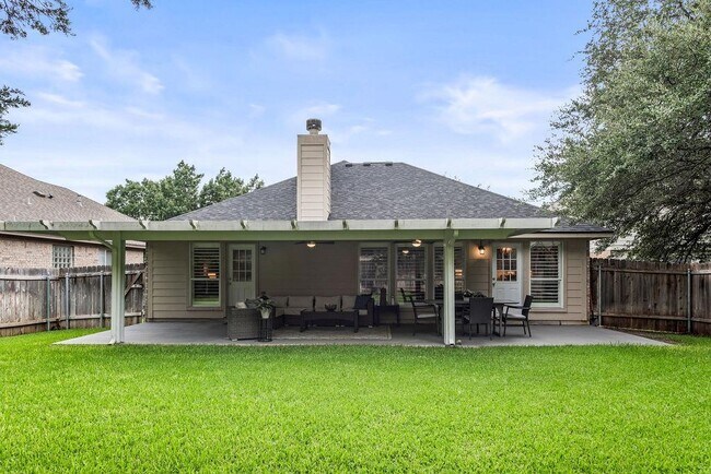 Foto del edificio - 4221 N Summercrest Loop