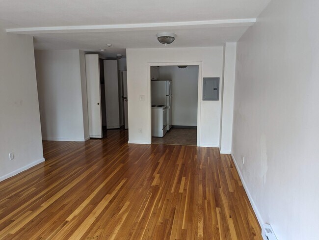 Foto del edificio - 525 Highland Ave