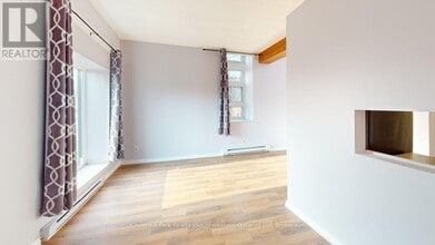 Building Photo - 97 Farquhar St