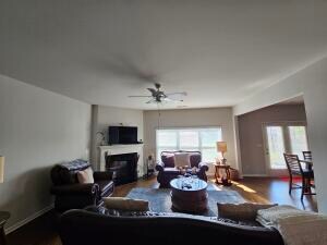 Building Photo - 1331 Weedon Dr
