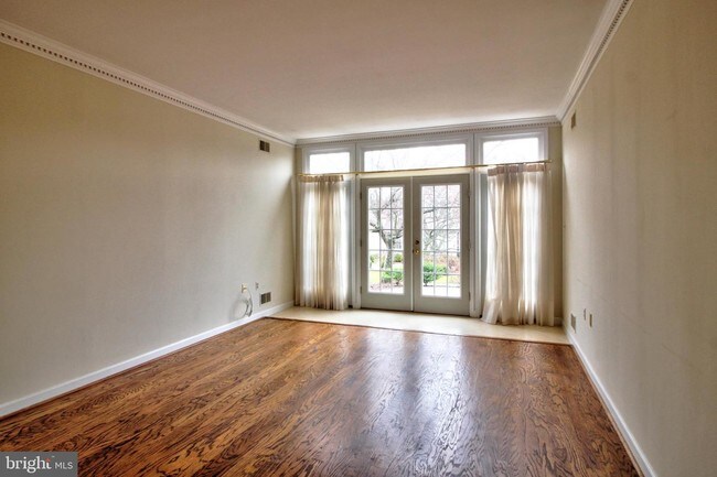 Foto del edificio - 2493-2495 Five Shillings Rd