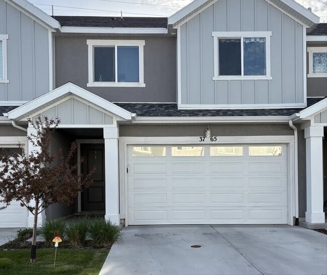 Building Photo - 3765 S 3250 W