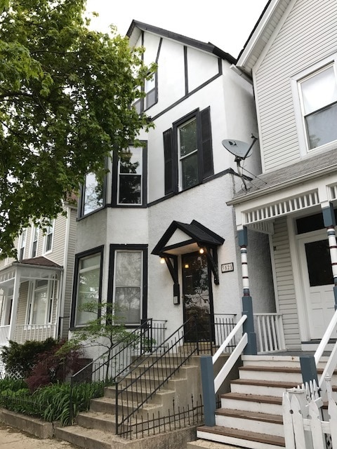 Building Photo - 3521 N Seminary Ave