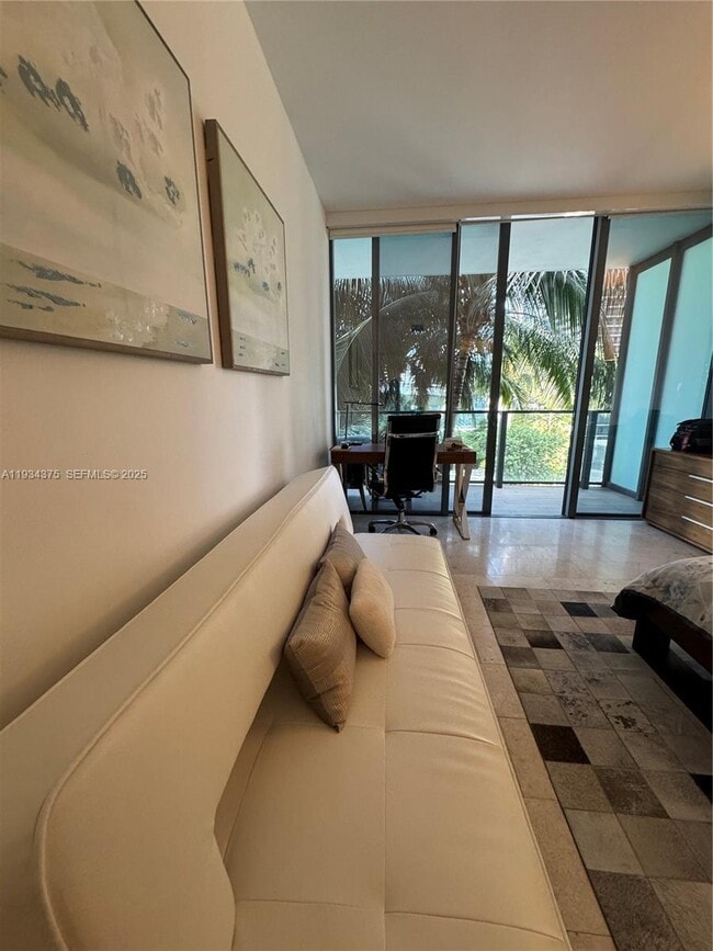 Foto del edificio - 88 SW 7th St