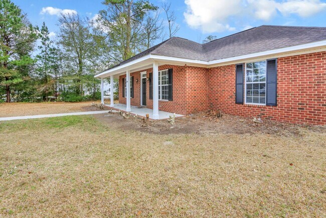 Foto del edificio - 3 Bed/2 Bath Updated Home in Richmond Hill