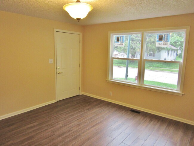 Foto del edificio - 406 W Maple St