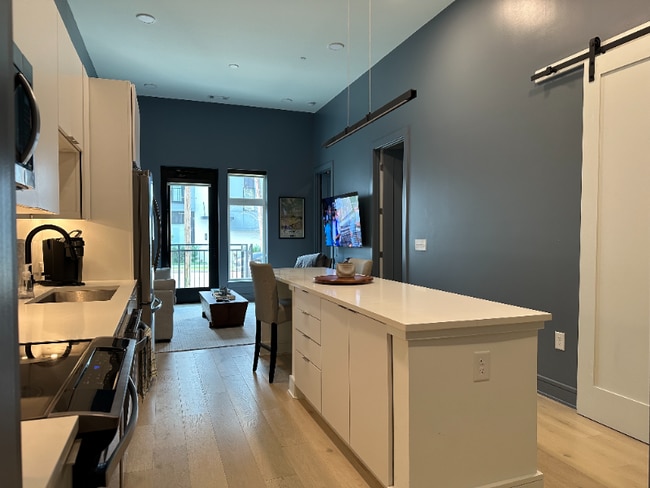 Photo - 997 Scovel St Apartment