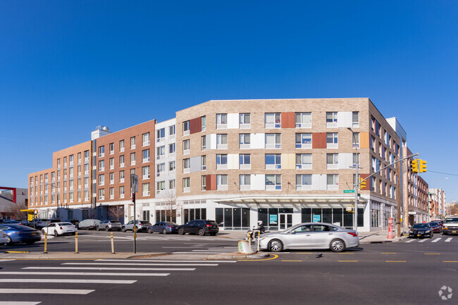 Building Photo - Prospect Plaza South