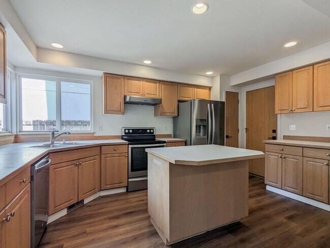 Foto del edificio - Updated and move in ready 3 bed 2.5 bath h...