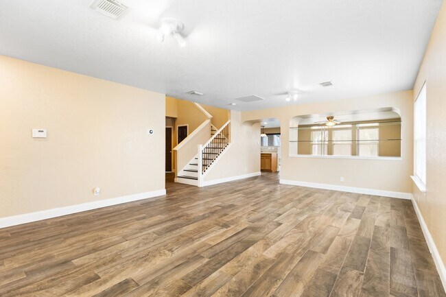 Building Photo - 4 Bedroom 2 1/2 bath Springtree Ranch Subdivision