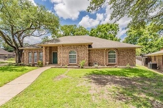Building Photo - 4308 Sparrow Ct