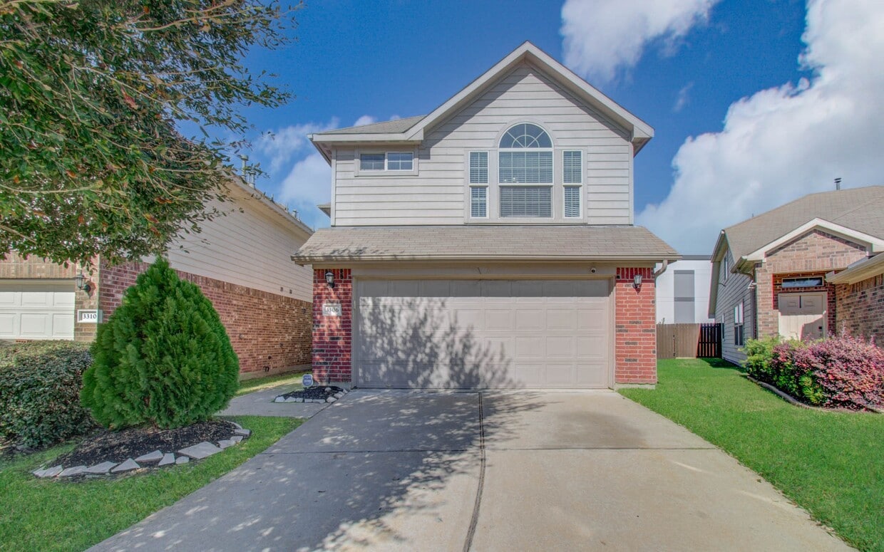 Foto principal - 3306 Inverness Path Lane