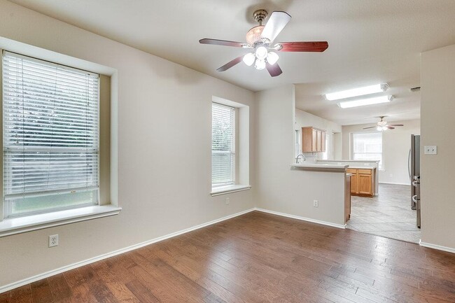 Foto del edificio - 3237 Arroyo Bluff Ln