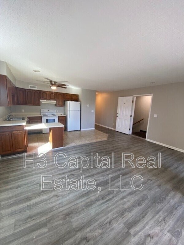 Building Photo - 307 N Illinois St