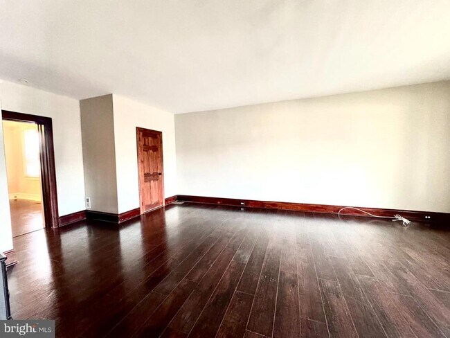Foto del edificio - 425 Juniper St