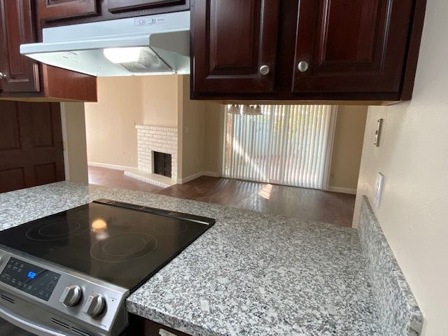 Building Photo - 6834 Trovita Way
