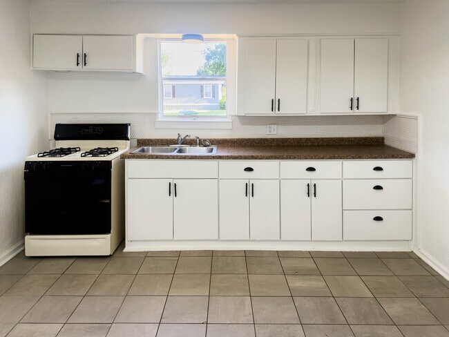 Foto del edificio - 912 SW 17th St