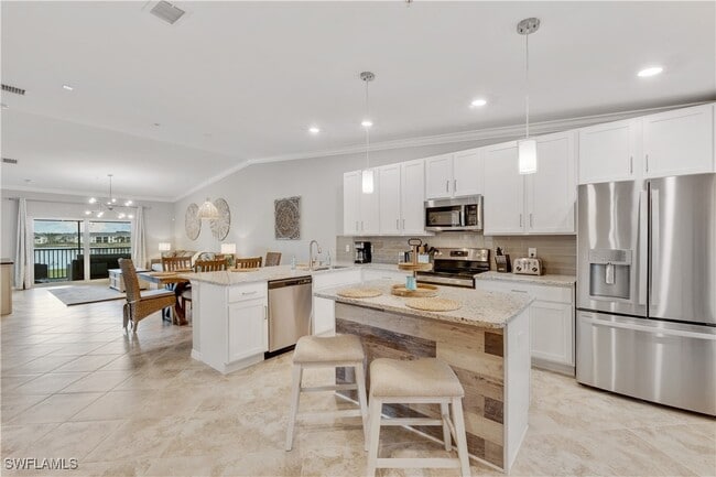 Building Photo - 43041 Greenway Blvd