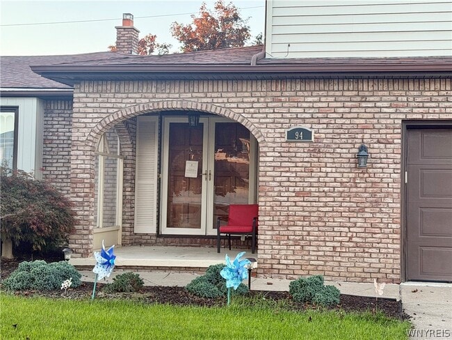 Building Photo - 94 S Prince Dr