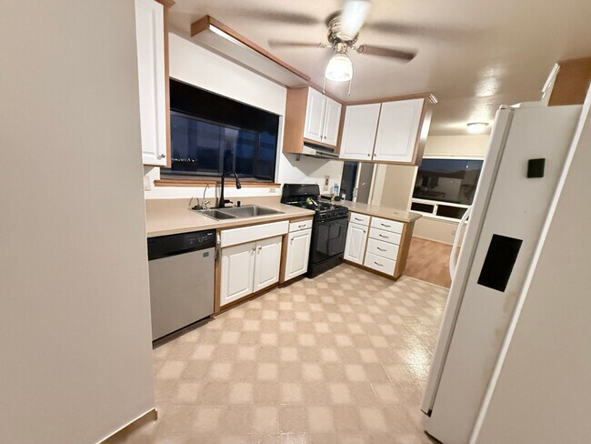 Foto del edificio - 5525 Vida Ave