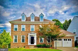 Building Photo - 1300 Walker Dr