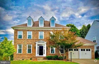 Building Photo - 1300 Walker Dr
