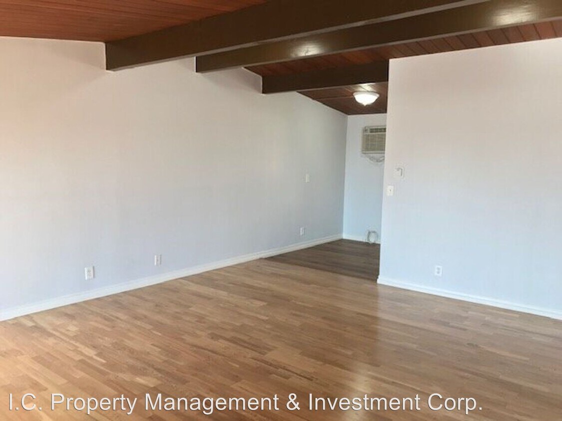 Foto principal - 1724 State St