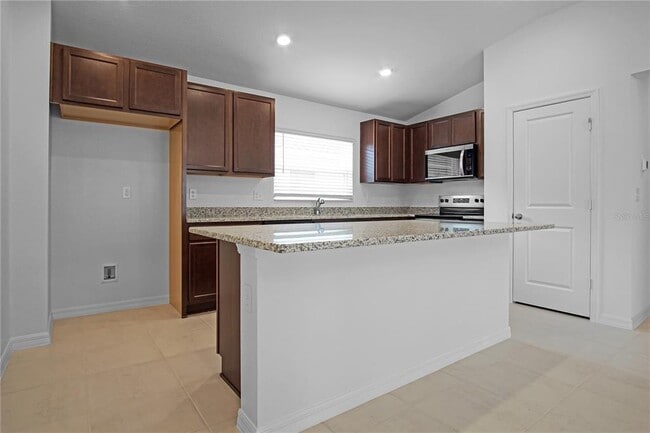 Building Photo - 2906 Lavanda Dr