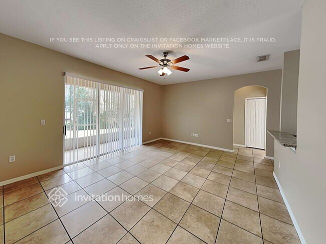 Building Photo - 555 Bluff Pass Dr