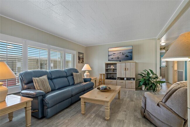 Foto del edificio - 3301 US-19 ALT